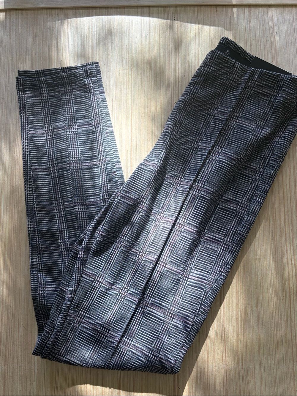 Tahari Plaid Seam Front Pull On Jeggings Women’s M NWT